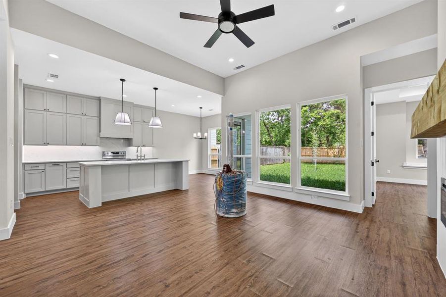 Spacious, unfurnished interior of a new home in , Dallas (Image 15). Spacious, unfurnished interior of a new home in , Dallas (Image 15).