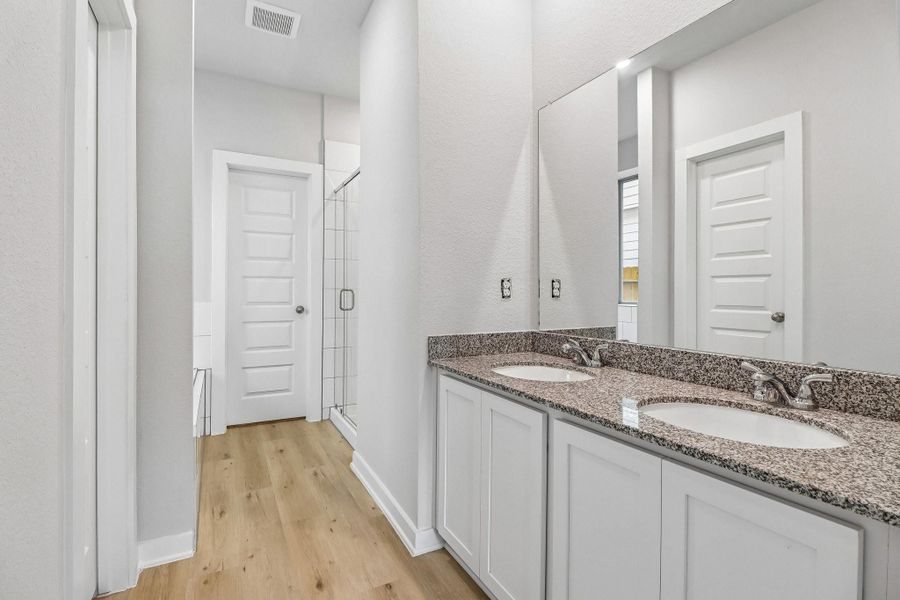 Furnished interior view inside a new home in Granger Pines, Conroe (Image 7).