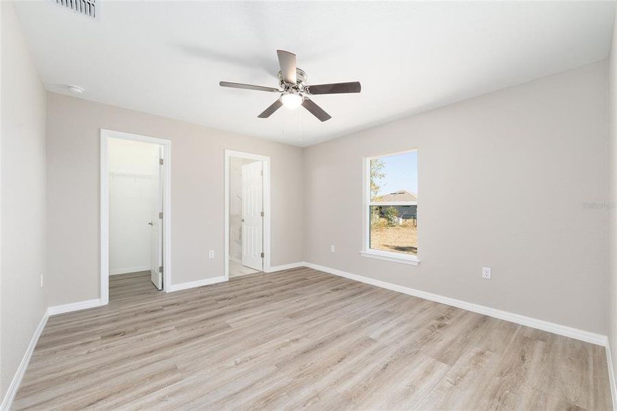 Spacious, unfurnished interior of a new home in , Summerfield (Image 14).