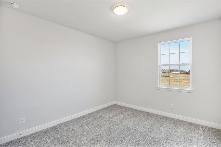 Spacious, unfurnished interior of a new home in Venetian, Weston (Image 13).
