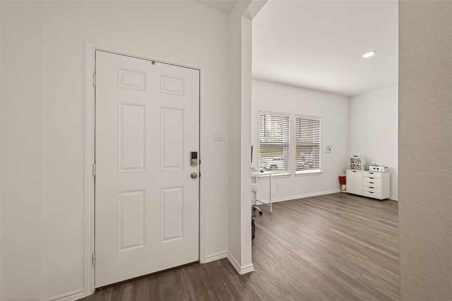 Spacious, unfurnished interior of a new home in Grand Pines, Magnolia (Image 22).