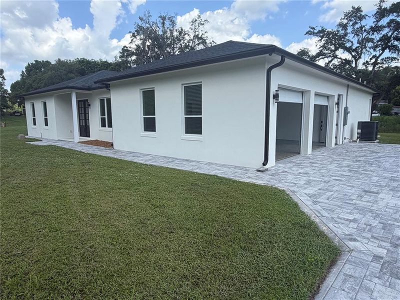 Exterior details and patio area of a home in , Altamonte Springs (Image 17). Exterior details and patio area of a home in , Altamonte Springs (Image 17).