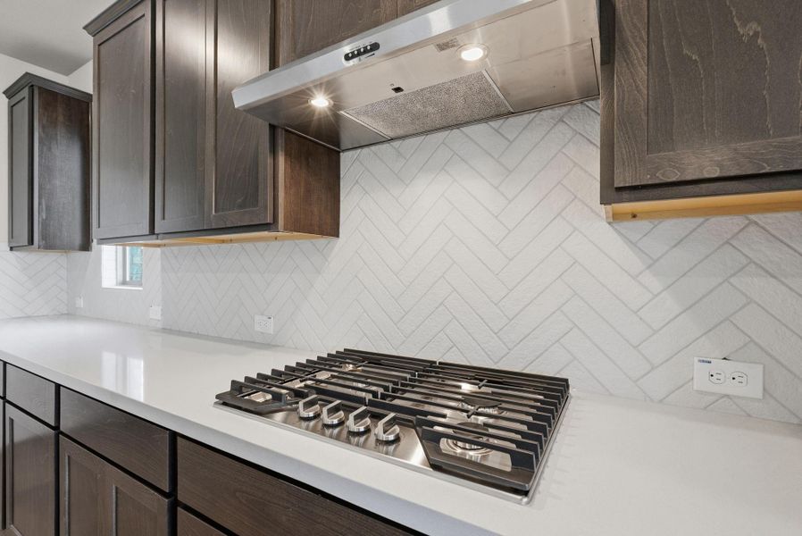 Close-up of interior finishes inside a home in Valencia, Manvel (Image 17). Close-up of interior finishes inside a home in Valencia, Manvel (Image 17).