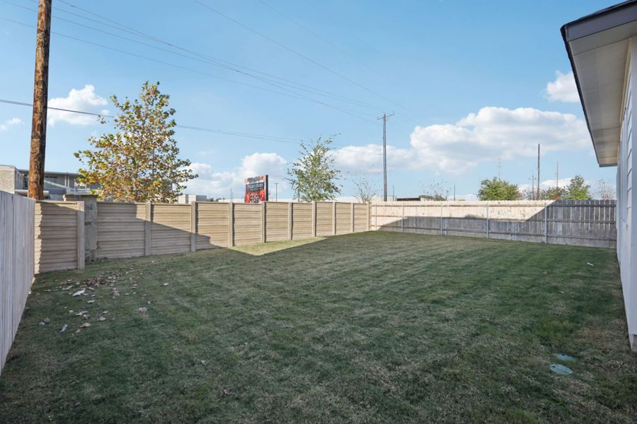Exterior details and patio area of a home in Sonterra, Jarrell (Image 14).
