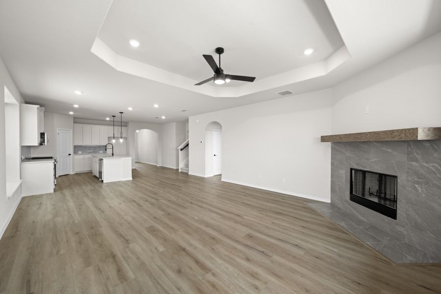 Spacious, unfurnished interior of a new home in Meadow Park at The Meadows, Ponder (Image 17).