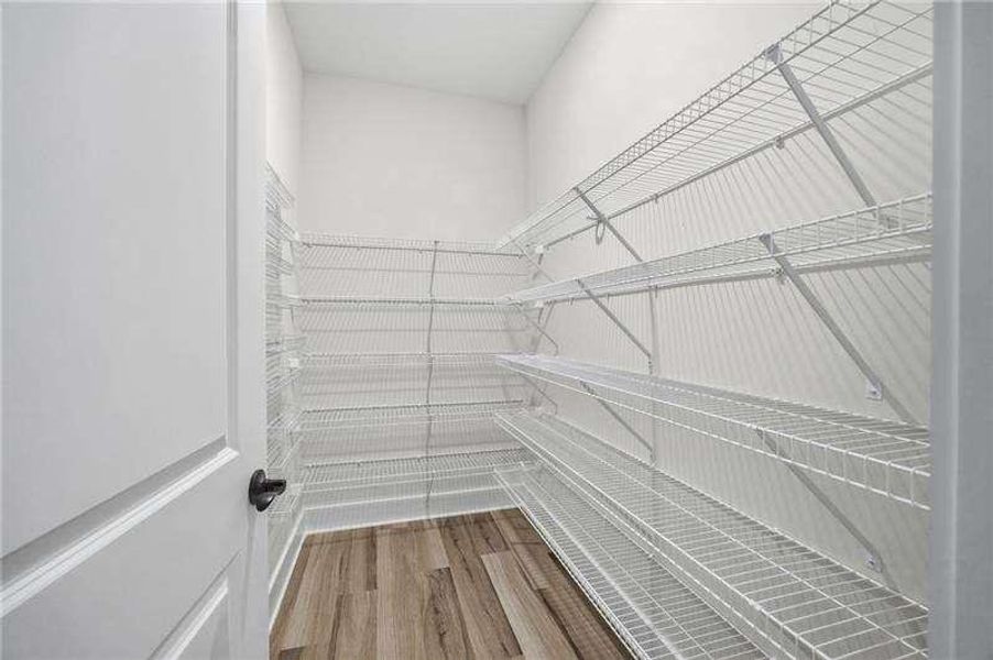 Spacious, unfurnished interior of a new home in , Dallas (Image 24).