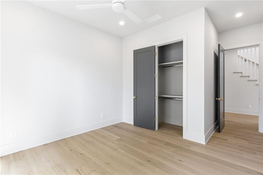 Spacious, unfurnished interior of a new home in , Atlanta (Image 36).