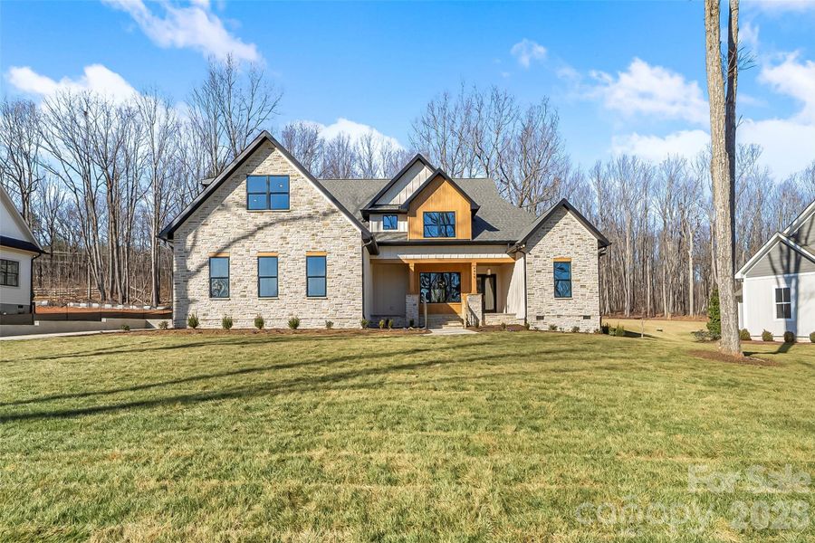 Luxury Living with Room to Breathe.