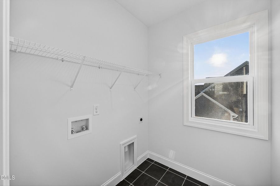 31 -88 tennyson drive, interior 31 -88 tennyson drive, interior