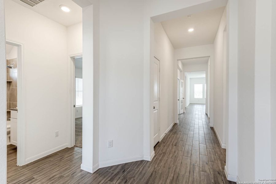 Spacious, unfurnished interior of a new home in Johnson Ranch: Brookstone II Collection, Bulverde (Image 29).