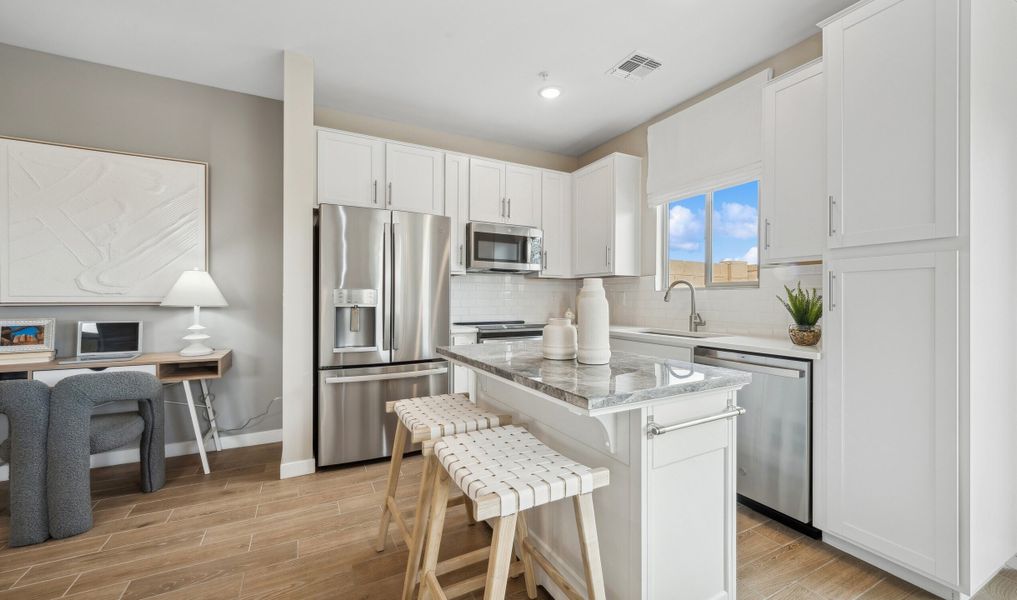 Kitchen with breakfast bar island