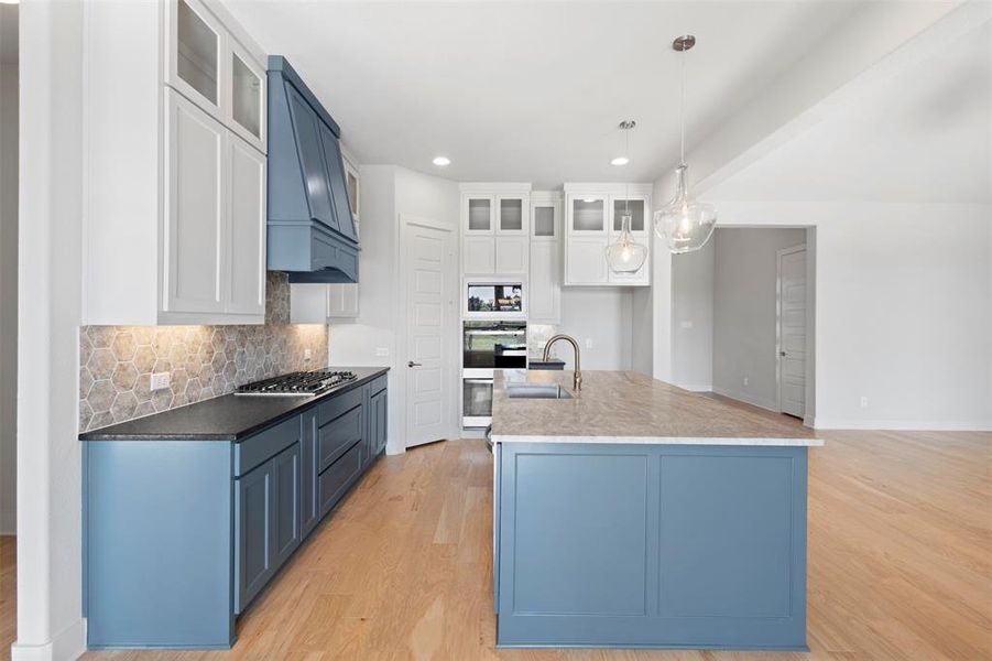 Furnished interior view inside a new home in Levante - 1 Acre Lots, Waxahachie (Image 5). Furnished interior view inside a new home in Levante - 1 Acre Lots, Waxahachie (Image 5).