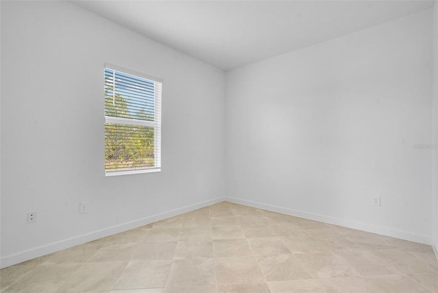 Spacious, unfurnished interior of a new home in South Gulf Cove, Port Charlotte (Image 24).