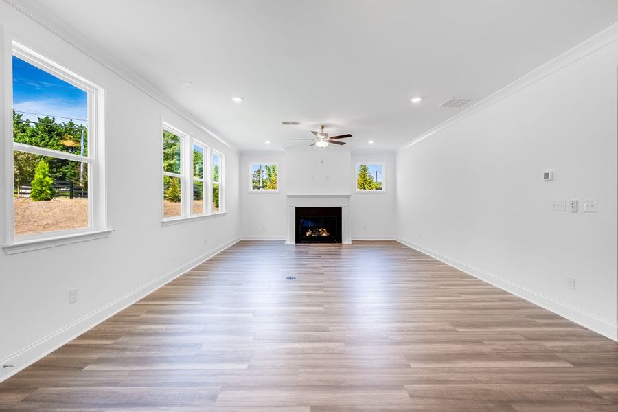 Spacious, unfurnished interior of a new home in Nichols Farm, Dacula (Image 9).