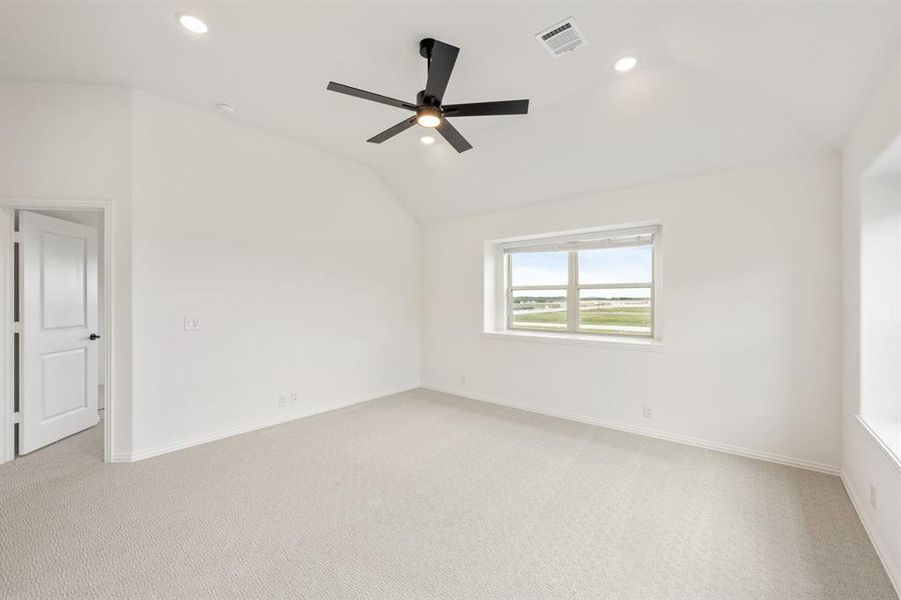 Spacious, unfurnished interior of a new home in Meraki, Forney (Image 27).