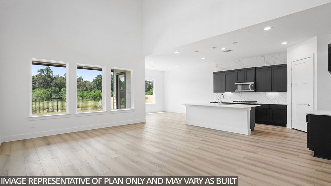 Spacious, unfurnished interior of a new home in Hills of Westlake, Conroe (Image 11).