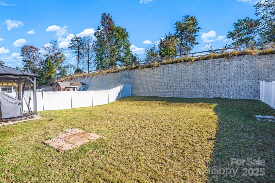 Exterior details and patio area of a home in , Troutman (Image 3).
