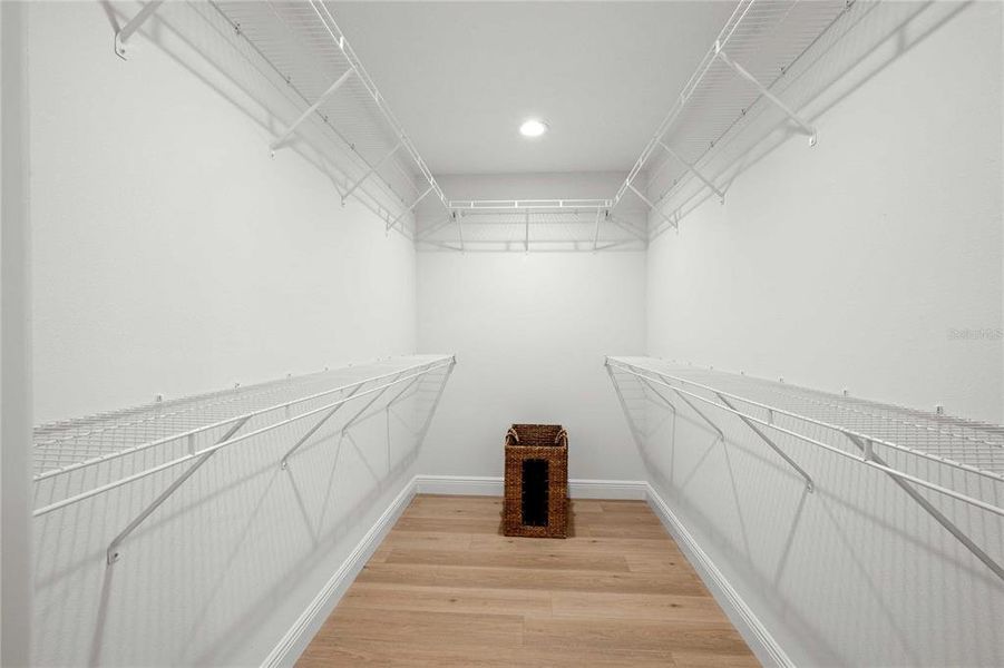 Spacious, unfurnished interior of a new home in , Lake Panasoffkee (Image 21).