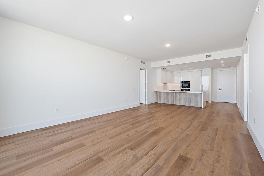 LR TO KITCHEN LR TO KITCHEN