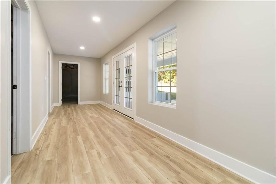 Spacious, unfurnished interior of a new home in , Atlanta (Image 58).
