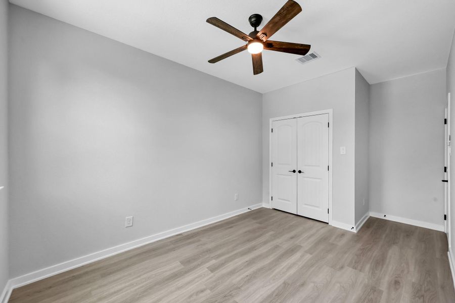 Spacious, unfurnished interior of a new home in , Willis (Image 28).