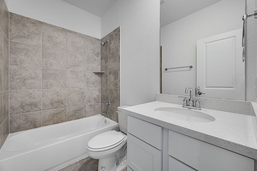 Furnished interior view inside a new home in Emory Crossing, Hutto (Image 5).