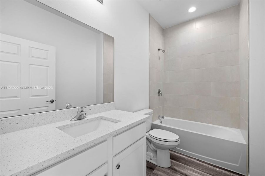 Furnished interior view inside a new home in , Cape Coral (Image 6). Furnished interior view inside a new home in , Cape Coral (Image 6).