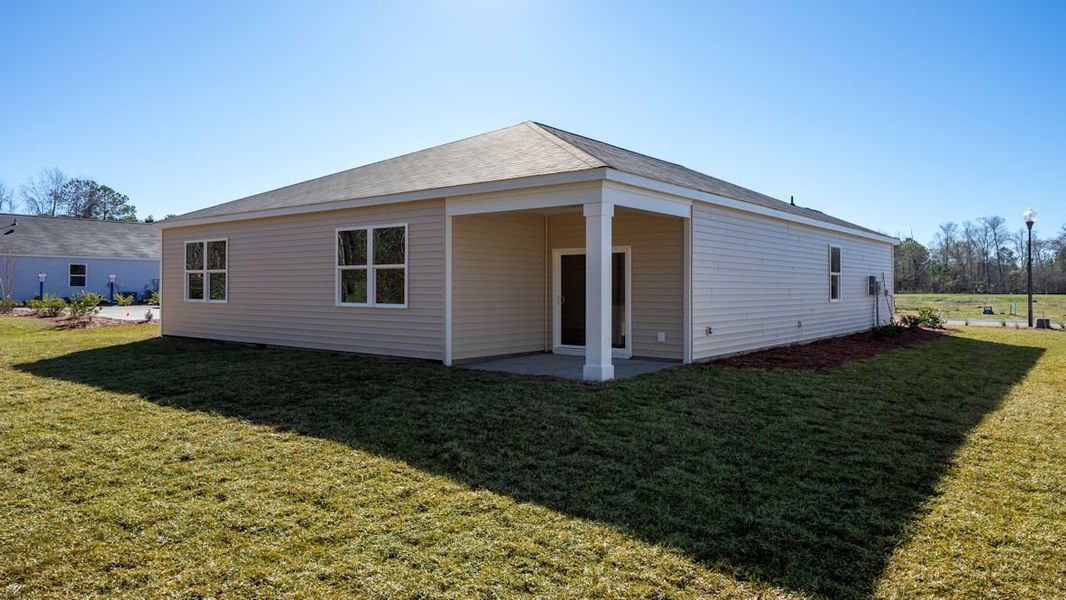 Representative exterior details of a home built from the KERRY by D.R. Horton in The Reserve at Wild Horse, Conway (Image 3).
