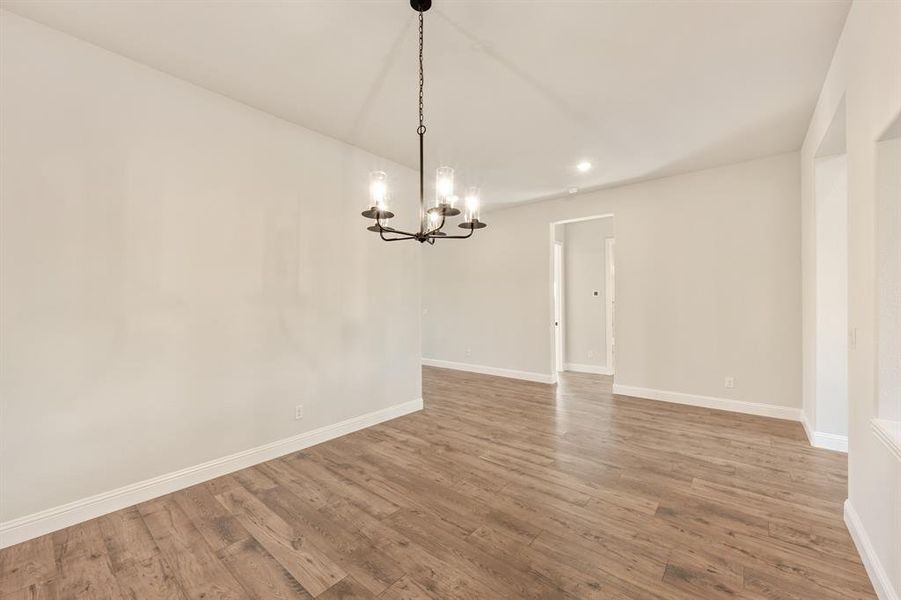 Spacious, unfurnished interior of a new home in Stone River Glen 60s, Royse City (Image 16). Spacious, unfurnished interior of a new home in Stone River Glen 60s, Royse City (Image 16).