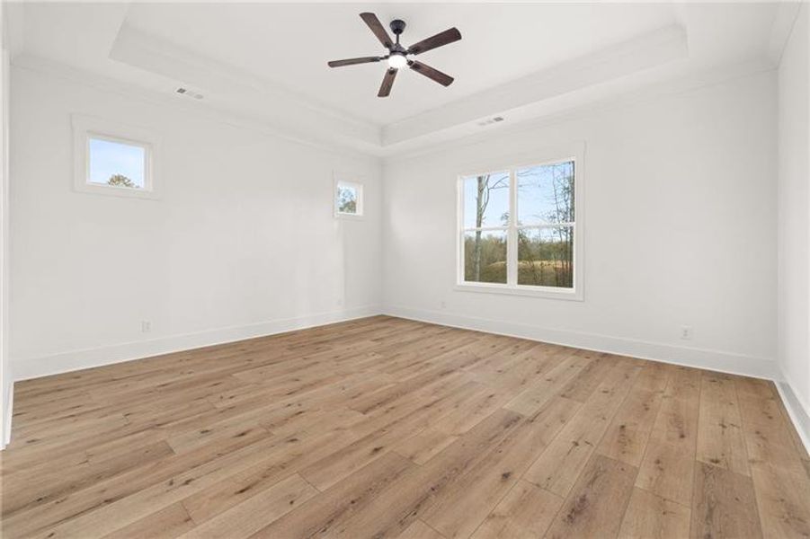 Spacious, unfurnished interior of a new home in , Jefferson (Image 41).