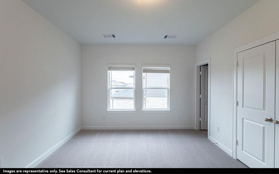 Spacious, unfurnished interior of a new home in Suncreek Estates, Rosharon (Image 14).