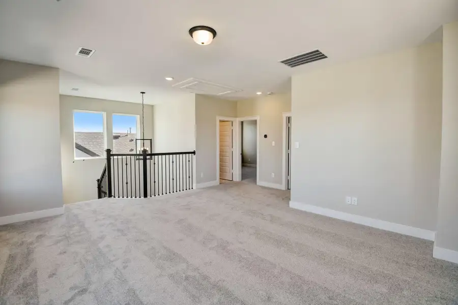 Photo does not represent actual home options and selection. Ask Sales consultant for specific selections.