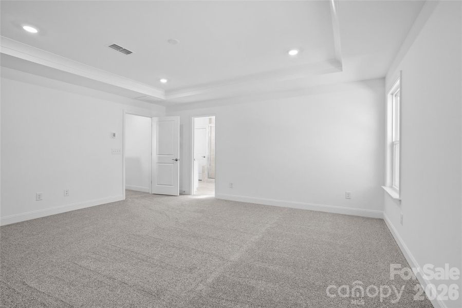 Spacious, unfurnished interior of a new home in Elmbrook, Indian Trail (Image 19).