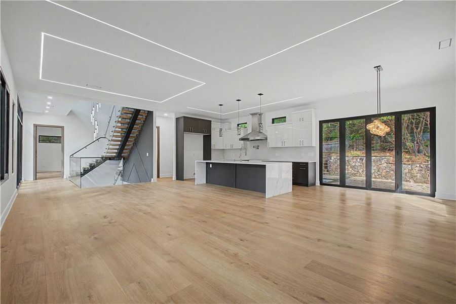 Spacious, unfurnished interior of a new home in , Atlanta (Image 16).