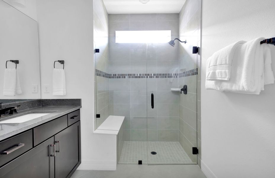 Representative furnished interior of a home built from the Hallmark by Pulte Homes in Seminole Palms, Palm Coast (Image 15).