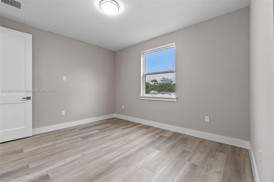 Spacious, unfurnished interior of a new home in , St. Cloud (Image 26).