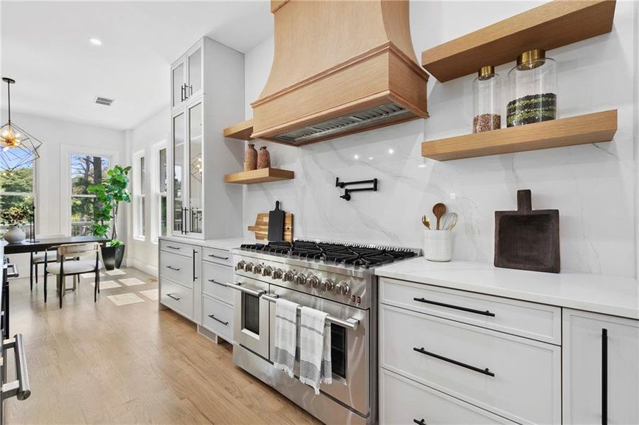 Furnished interior view inside a new home in , Atlanta (Image 17).