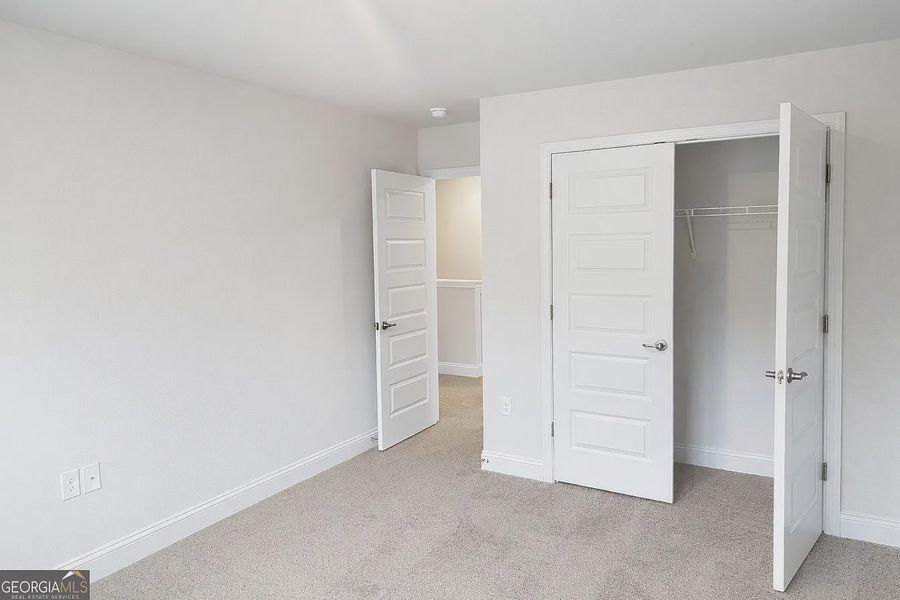 Spacious, unfurnished interior of a new home in Canterbury Villas, Carrollton (Image 18).