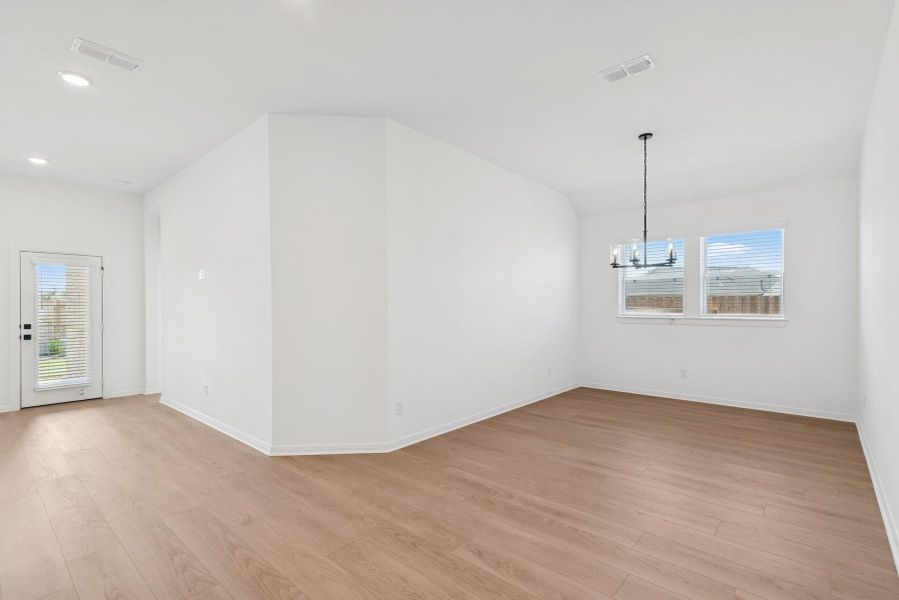 Spacious, unfurnished interior of a new home in Brookewater 45' Homesites, Rosenberg (Image 14).