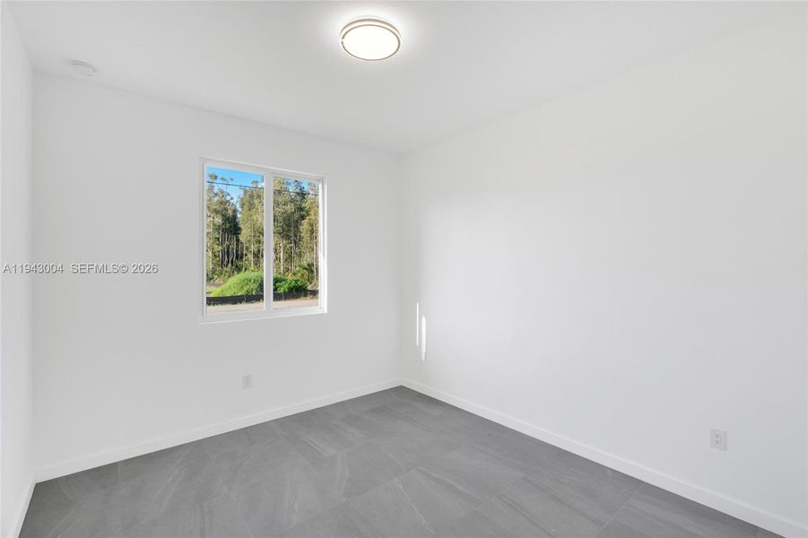 Spacious, unfurnished interior of a new home in , Lehigh Acres (Image 36).