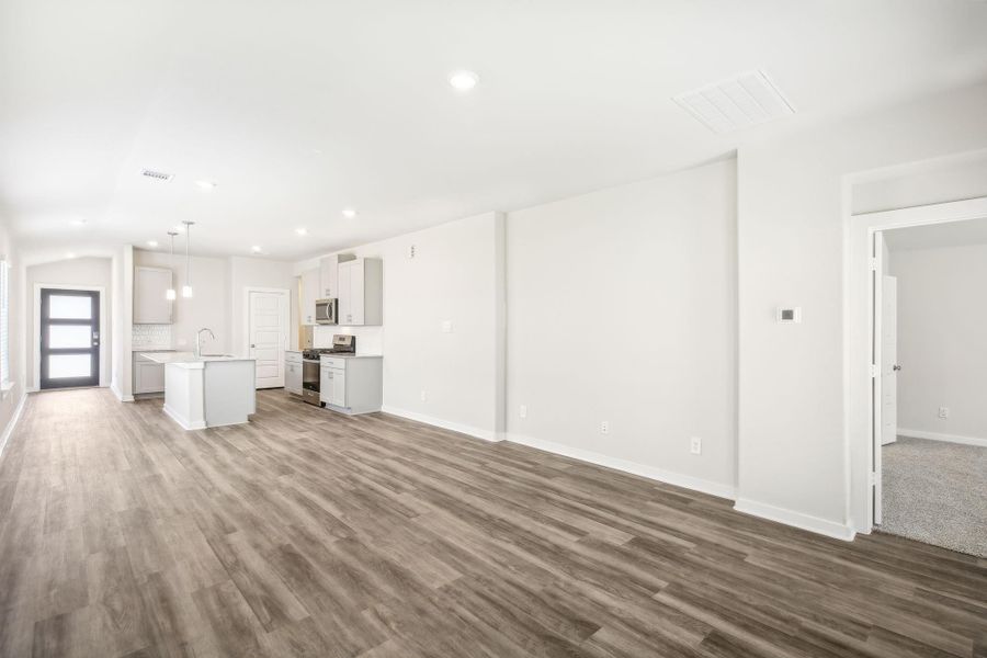 Photo is not of the actual home but is an inspirational photo of builder’s model home and may depict options, furnishings, and/or decorator features that are not included.