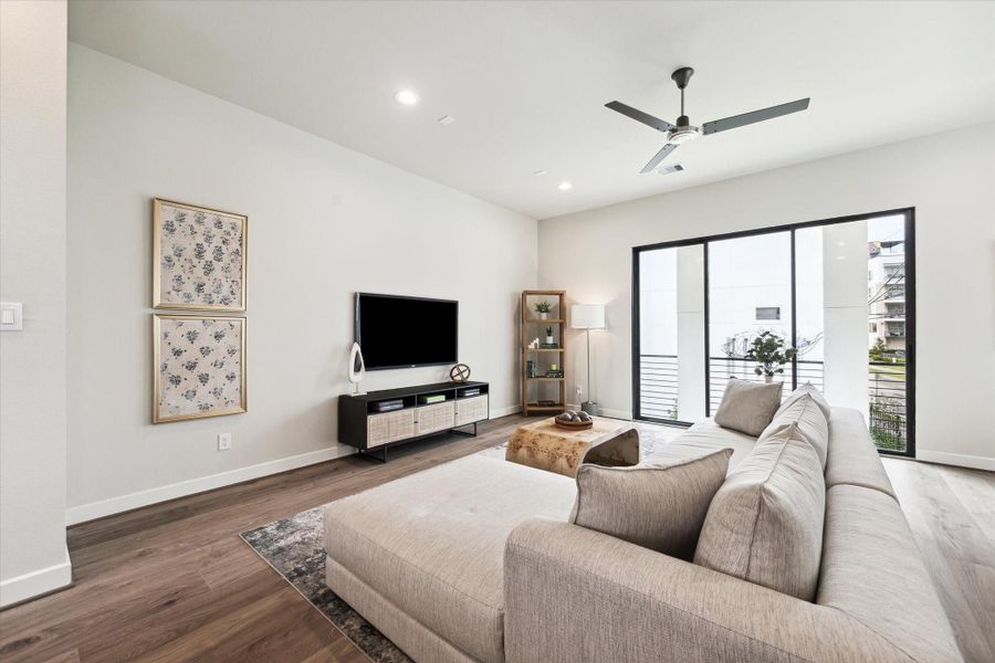 Furnished interior view inside a new home in Willowbend Point, Houston (Image 17).