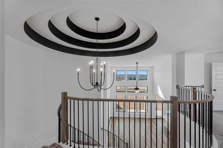 Representative image. Features, selections and colors may vary.