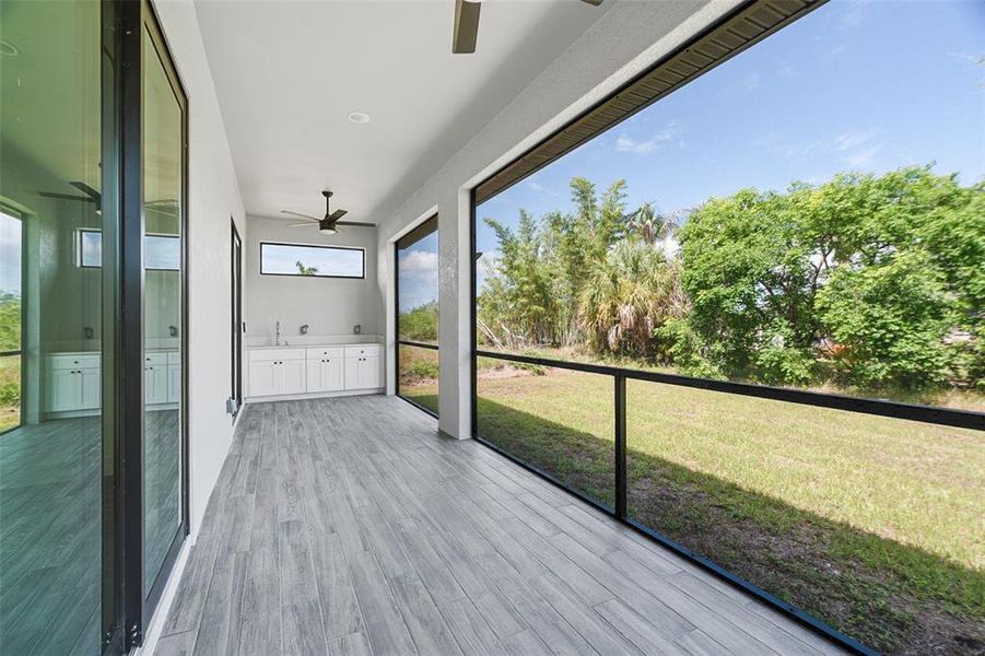 Exterior details and patio area of a home in , Port Charlotte (Image 22).