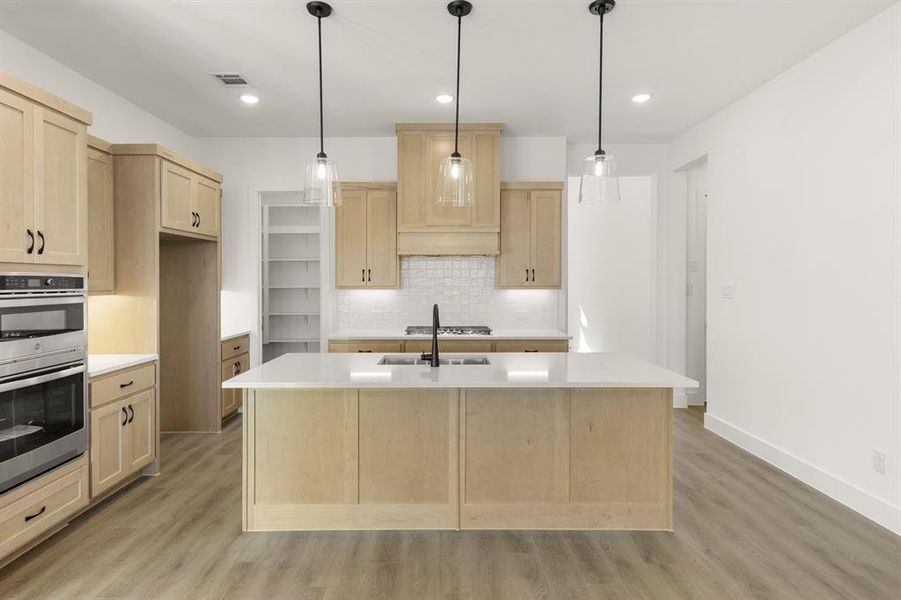 10. 1009 Golden Galaxy - Kitchen