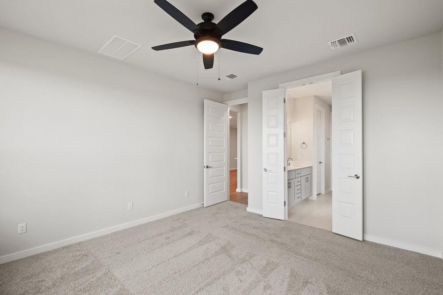 Spacious, unfurnished interior of a new home in Flora, Hutto (Image 29).