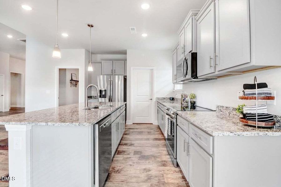 508 Madison Ann Dr-37