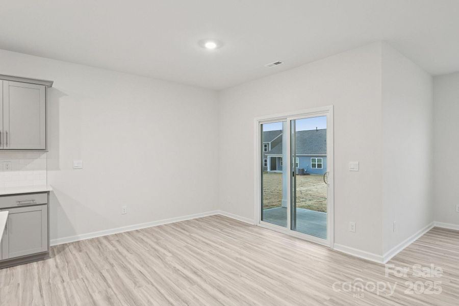 Spacious, unfurnished interior of a new home in Laurelbrook, Sherrills Ford (Image 19).