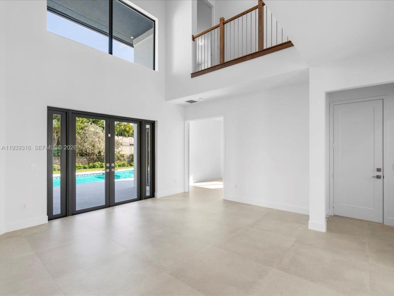 Spacious, unfurnished interior of a new home in , Miami (Image 76).