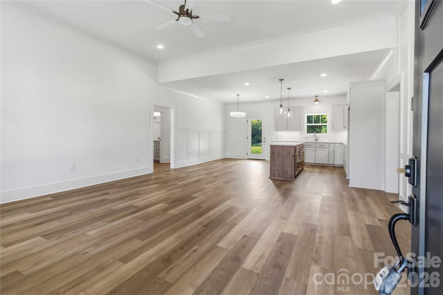 Spacious, unfurnished interior of a new home in , Clover (Image 13).